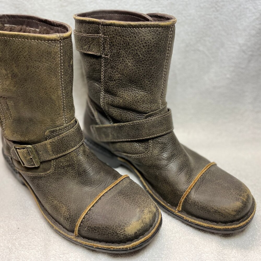 Ugg Cowboy-style boots (Mens 10.5)